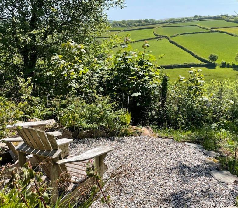Rock Pipit, Moor And Sea Holidays, Five Minutes Drive To The Sea Lynton Exterior foto